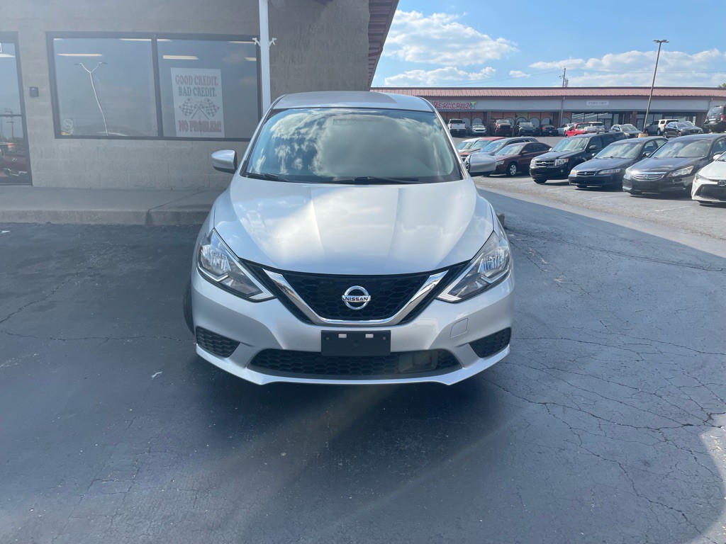 2019 Nissan Sentra Image 2
