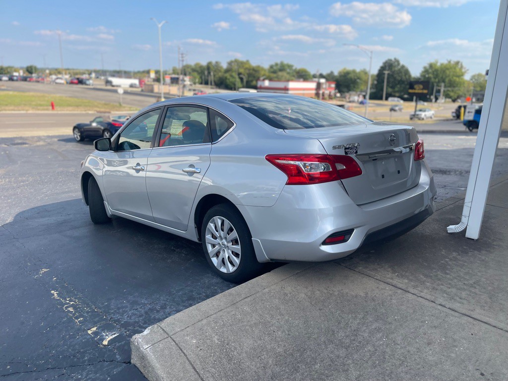 2019 Nissan Sentra Image 5