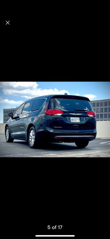 2019 Chrysler Pacifica Image 2