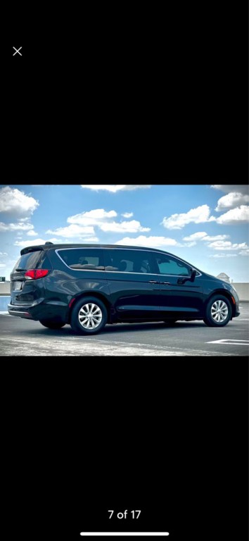2019 Chrysler Pacifica Image 3
