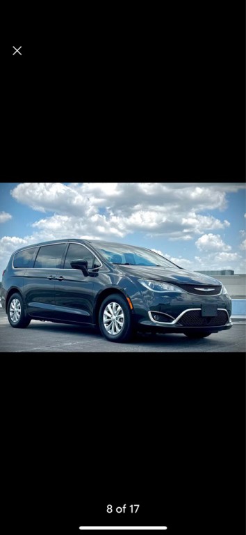 2019 Chrysler Pacifica Image 4