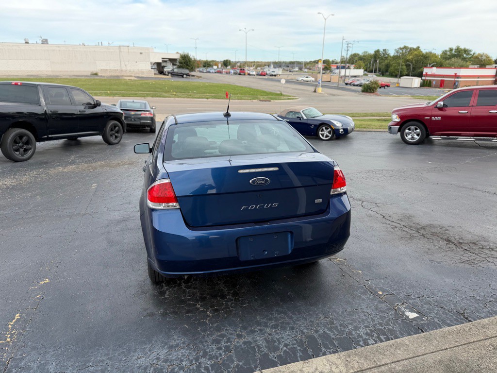 2009 Ford Focus Image 5
