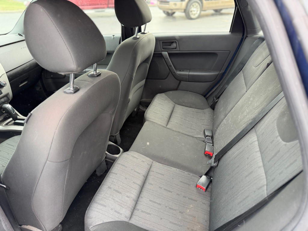 2009 Ford Focus Image 7