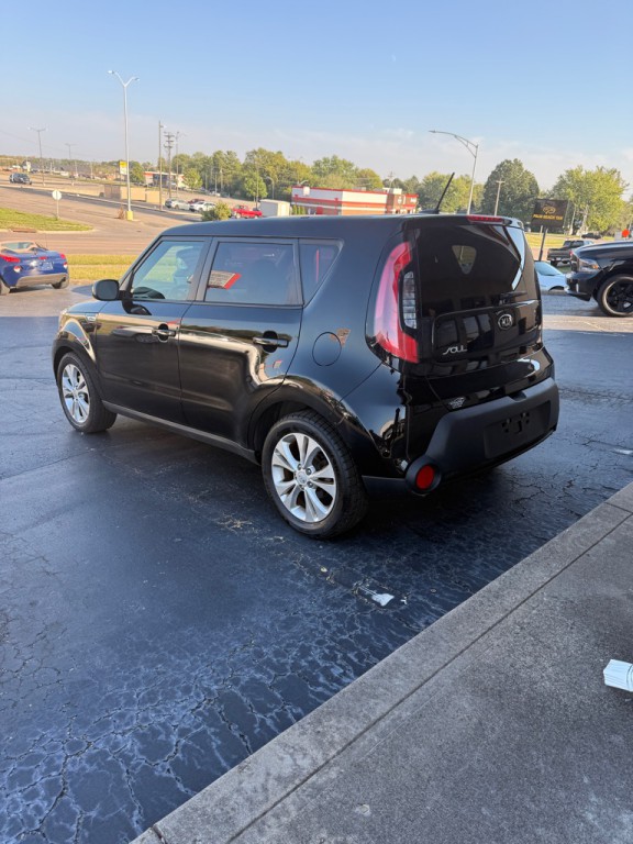 2015 Kia Soul Image 2