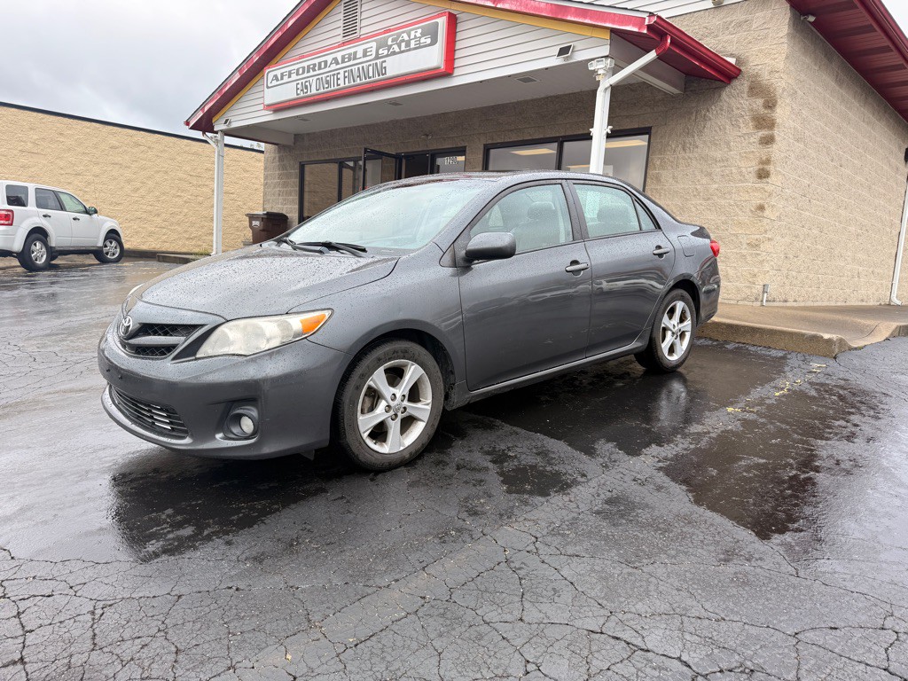 2012 Toyota Corolla Image 1