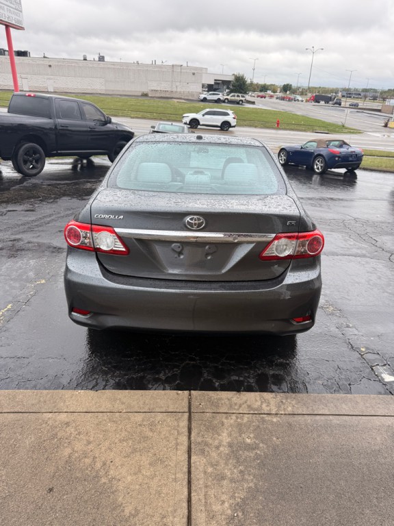 2012 Toyota Corolla Image 3