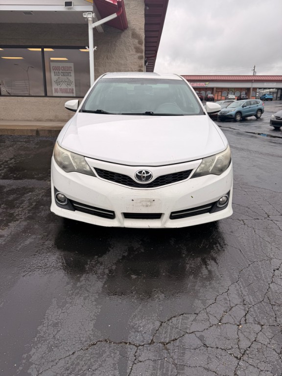 2012 Toyota Camry Image 6