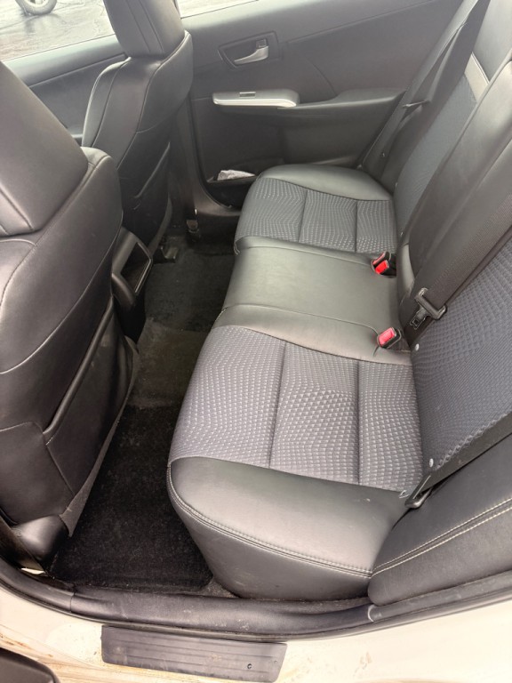 2012 Toyota Camry Image 8