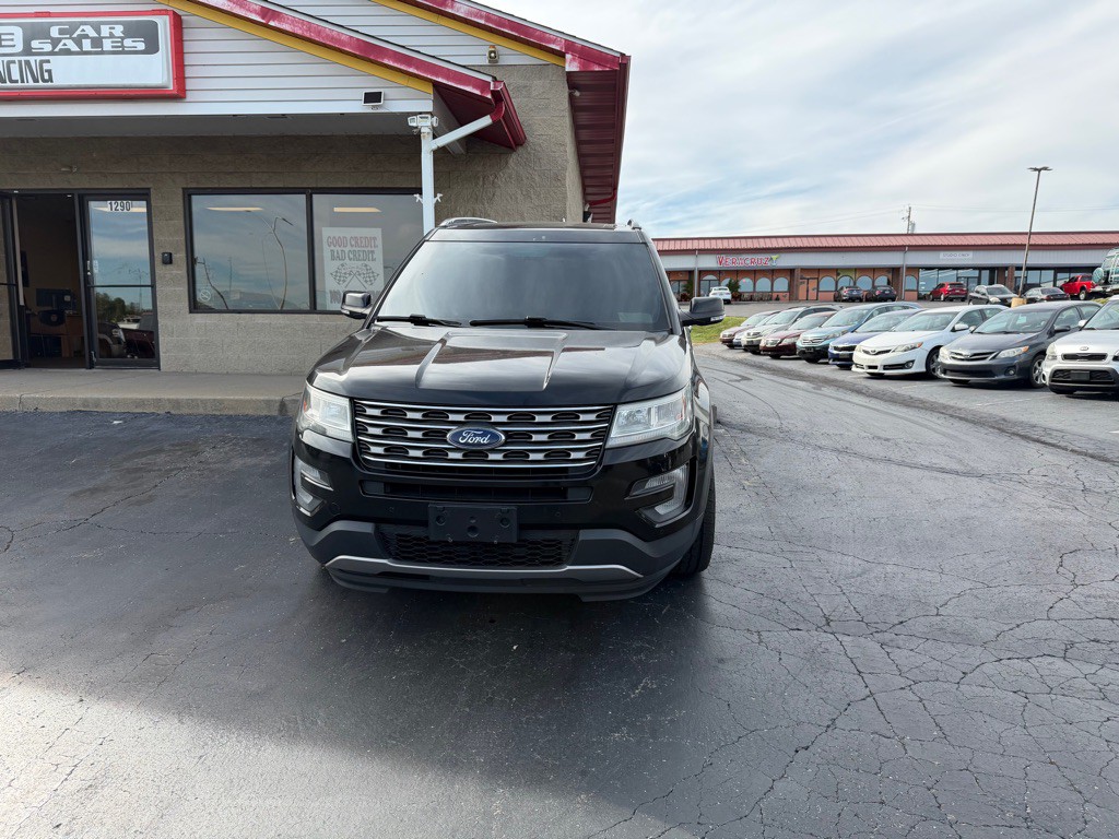 2017 Ford Explorer Image 2