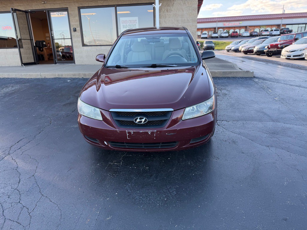 2008 Hyundai Sonata Image 2