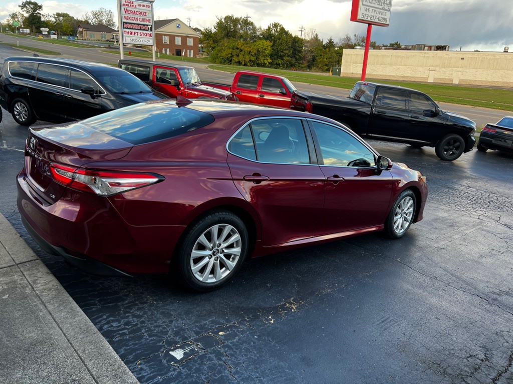 2019 Toyota Camry Image 4