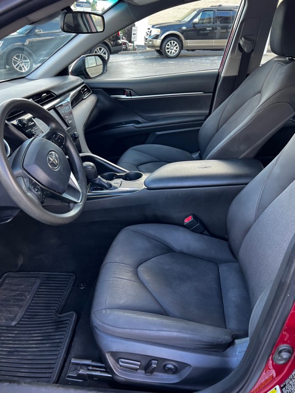 2019 Toyota Camry Image 9