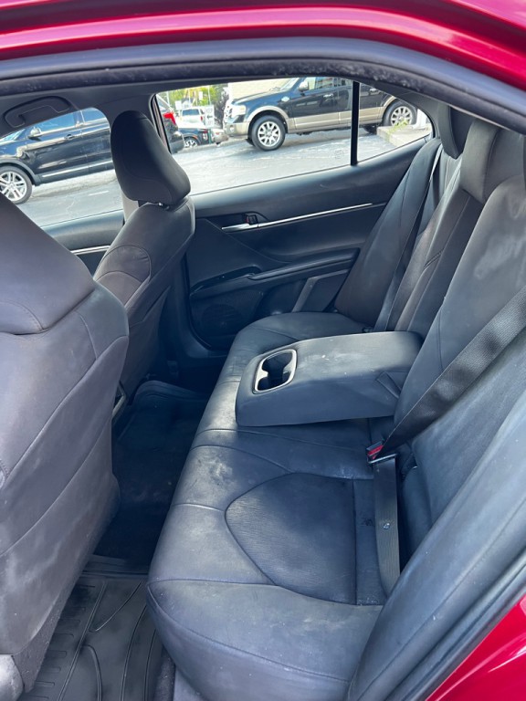 2019 Toyota Camry Image 10