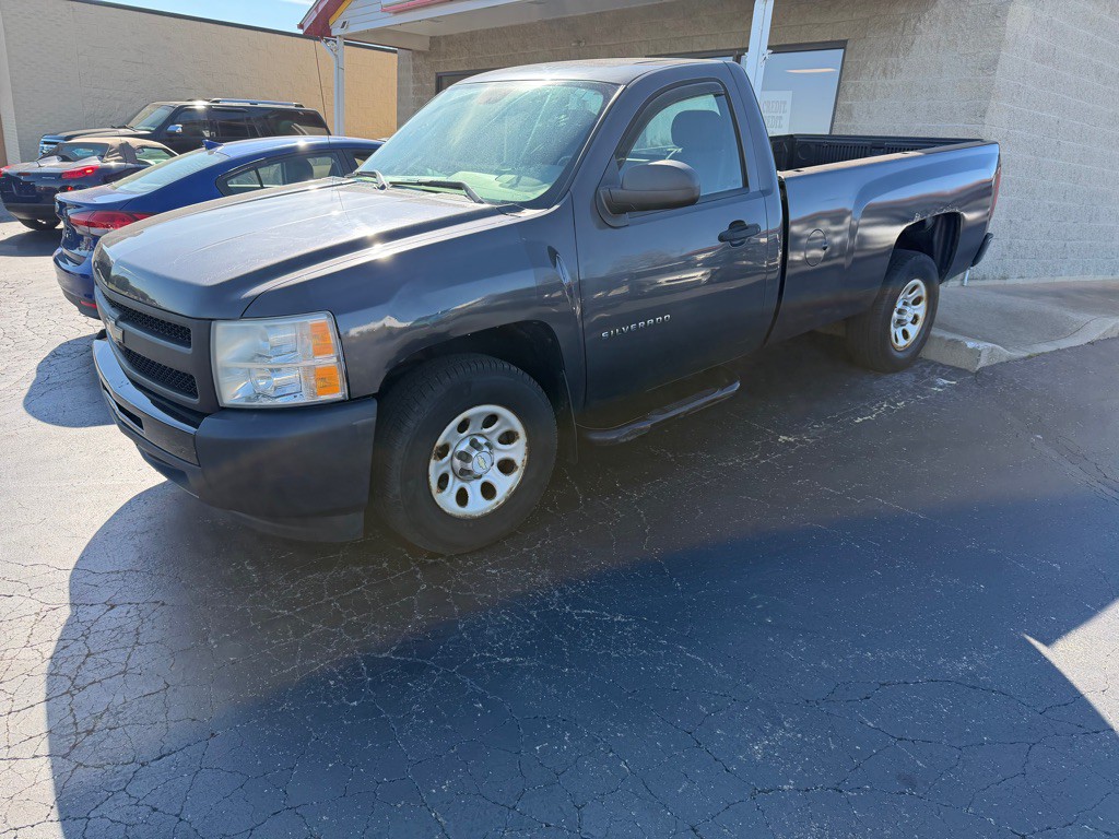 2011 Chevrolet Silverado 1500 Image 1
