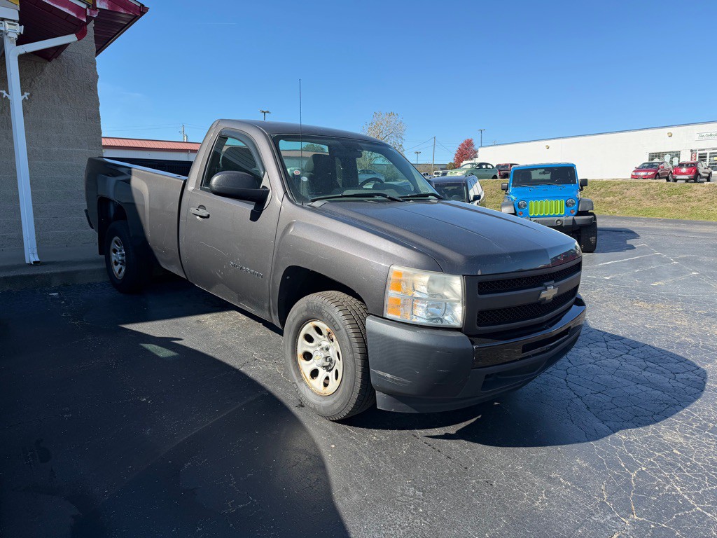 2011 Chevrolet Silverado 1500 Image 3