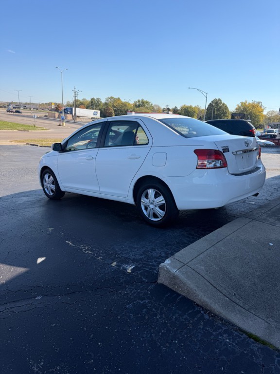 2007 Toyota Yaris Image 2