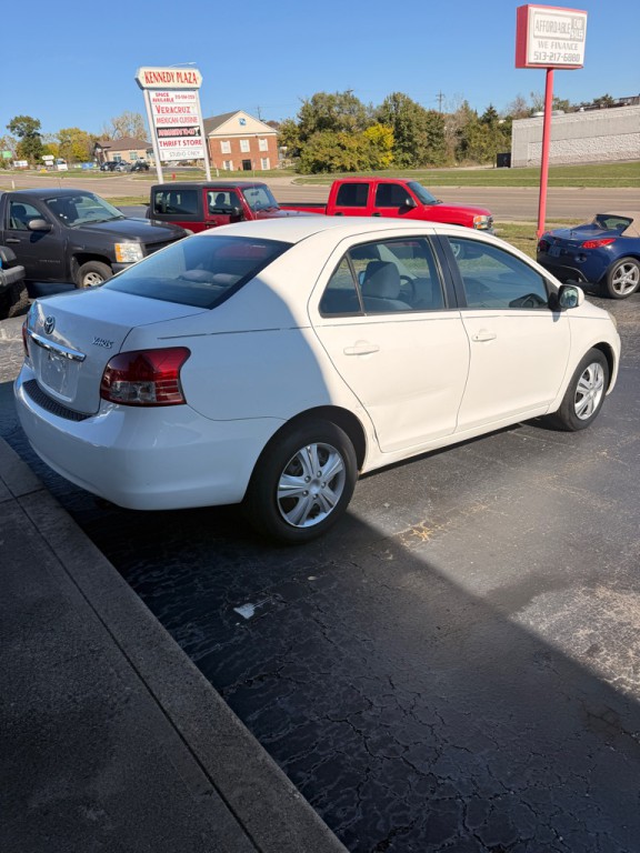 2007 Toyota Yaris Image 4