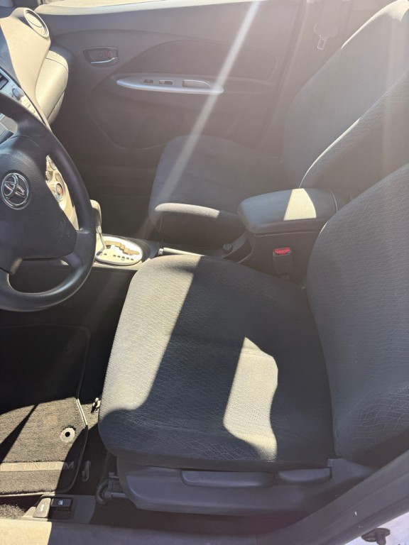 2007 Toyota Yaris Image 8