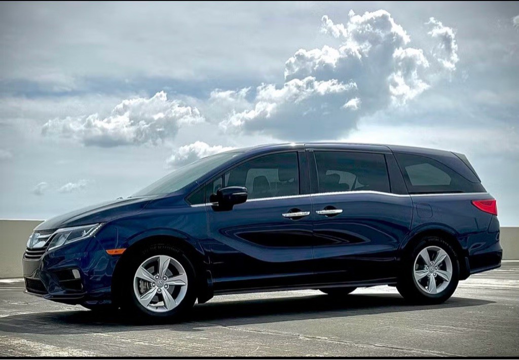 2019 Honda Odyssey Image 2