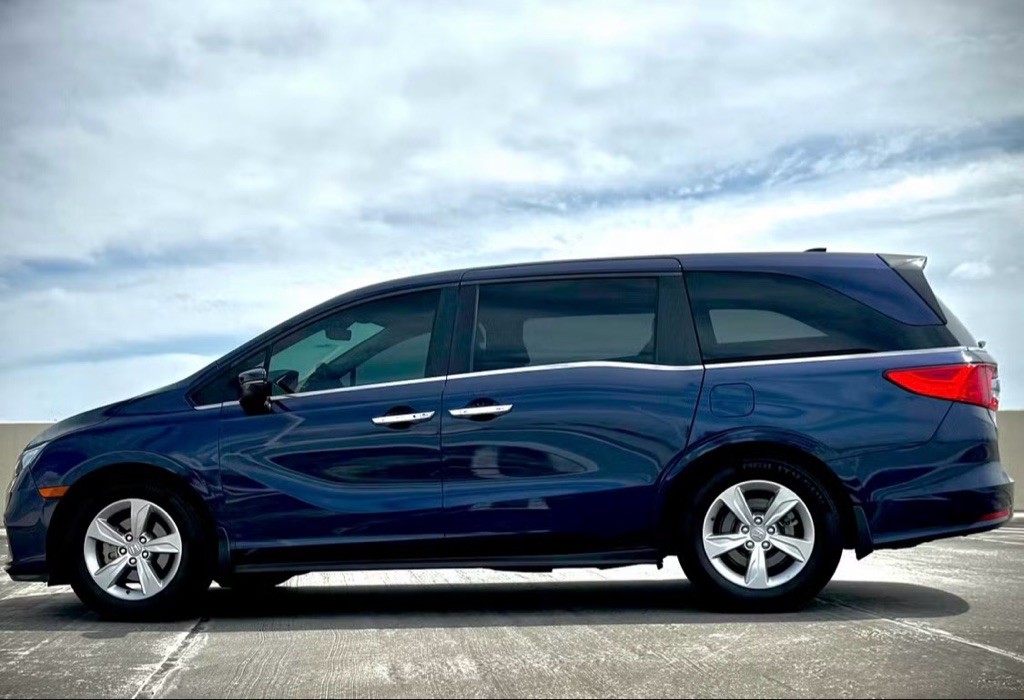 2019 Honda Odyssey Image 3