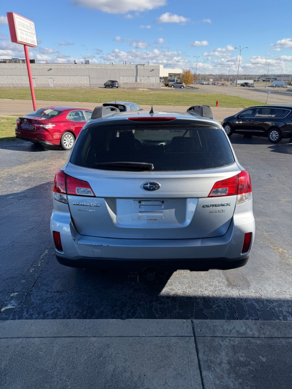 2014 Subaru Outback Image 6