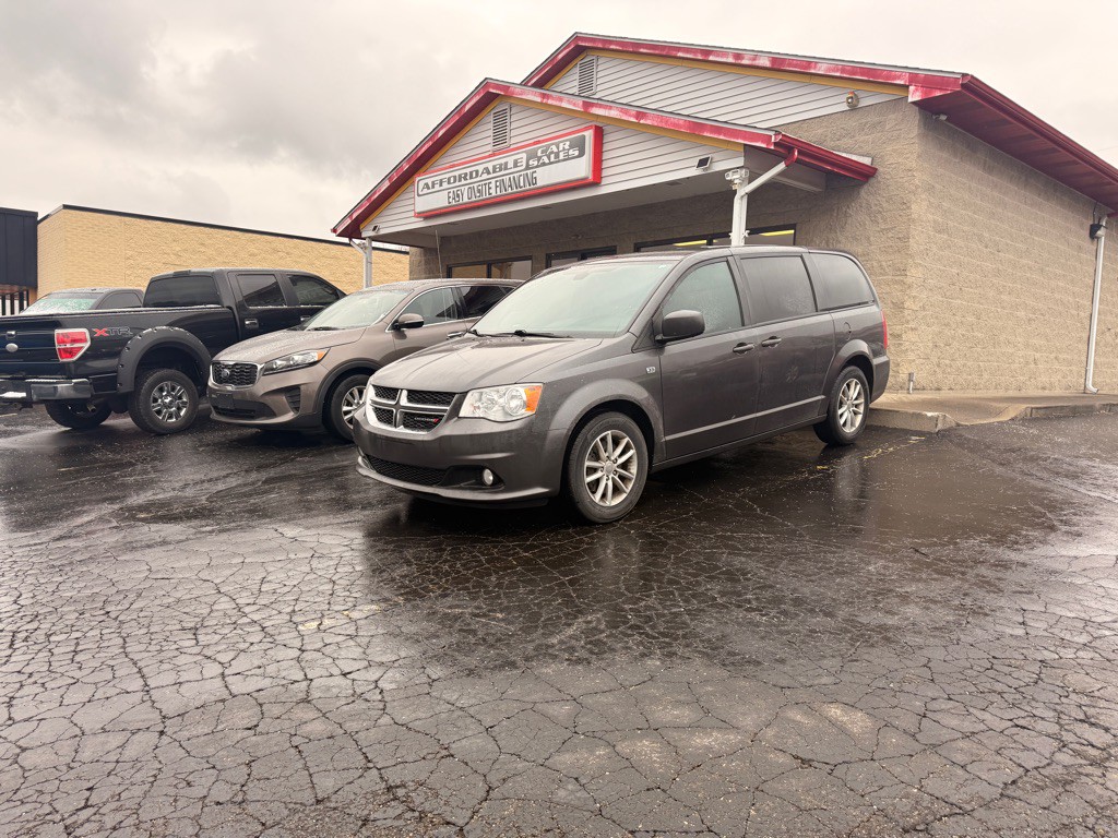 2019 Dodge Grand Caravan Image 1