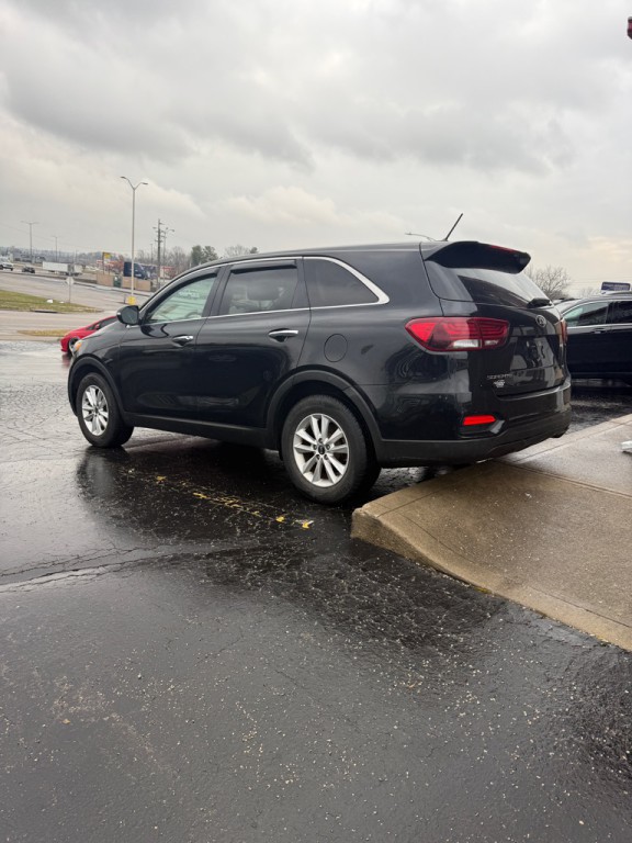 2019 Kia Sorento Image 2