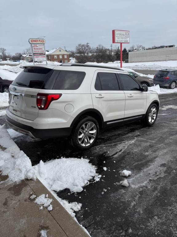 2016 Ford Explorer Image 4