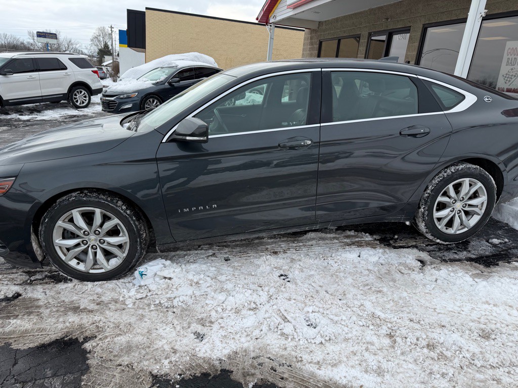 2018 Chevrolet Impala Image 2