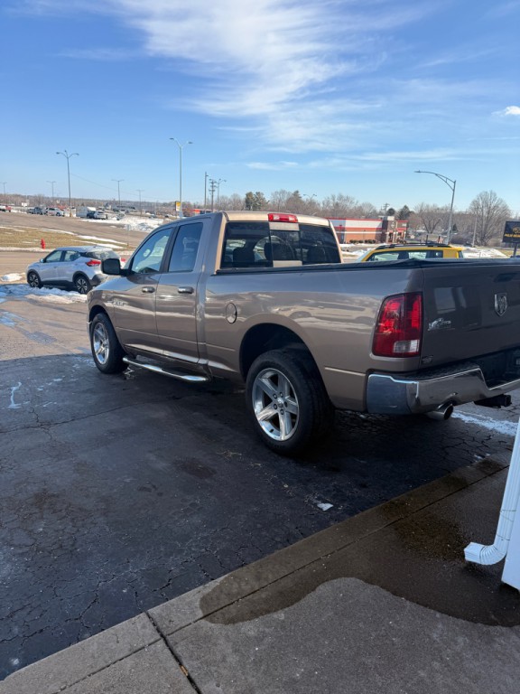 2010 Dodge Ram 1500 Image 2