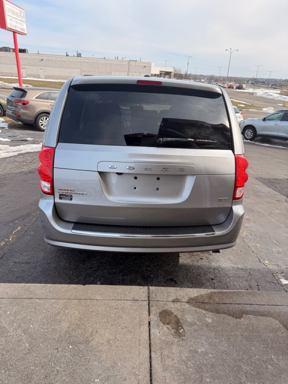 2017 Dodge Grand Caravan Image 3