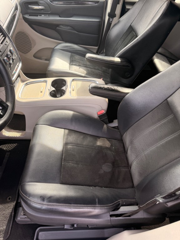 2017 Dodge Grand Caravan Image 8