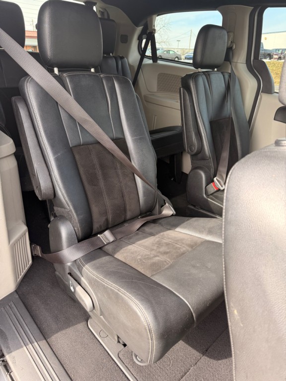 2017 Dodge Grand Caravan Image 14