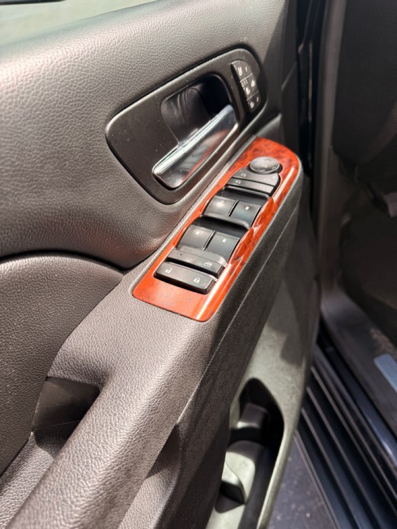 2013 Chevrolet Tahoe Image 11