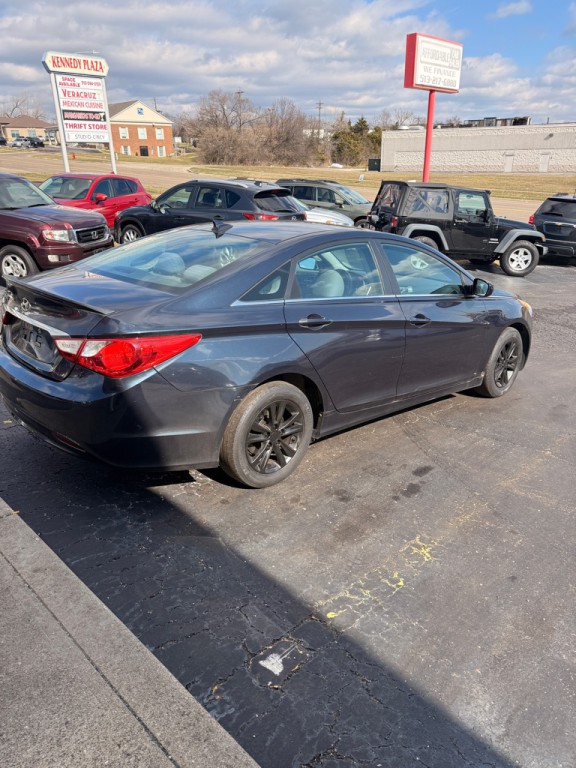2013 Hyundai Sonata Image 4