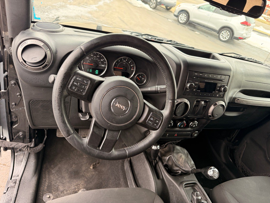 2016 Jeep Wrangler Image 9