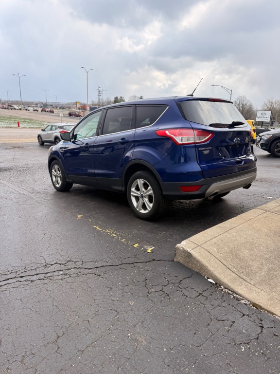 2016 Ford Escape Image 2