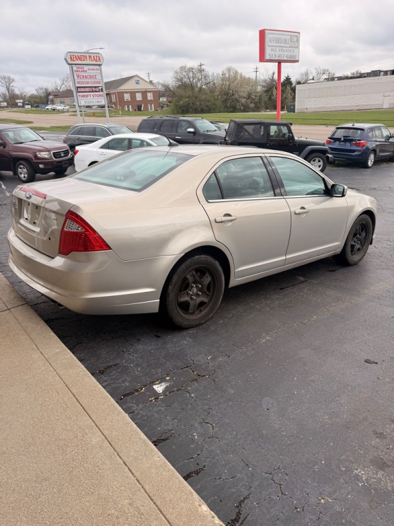 2010 Ford Fusion Image 4