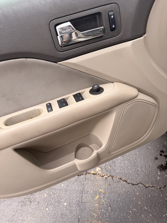 2010 Ford Fusion Image 7