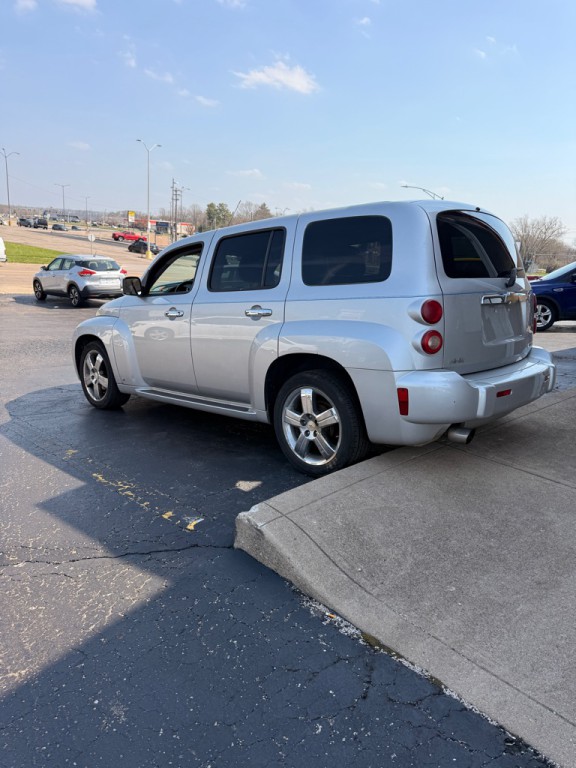 2009 Chevrolet HHR Image 2