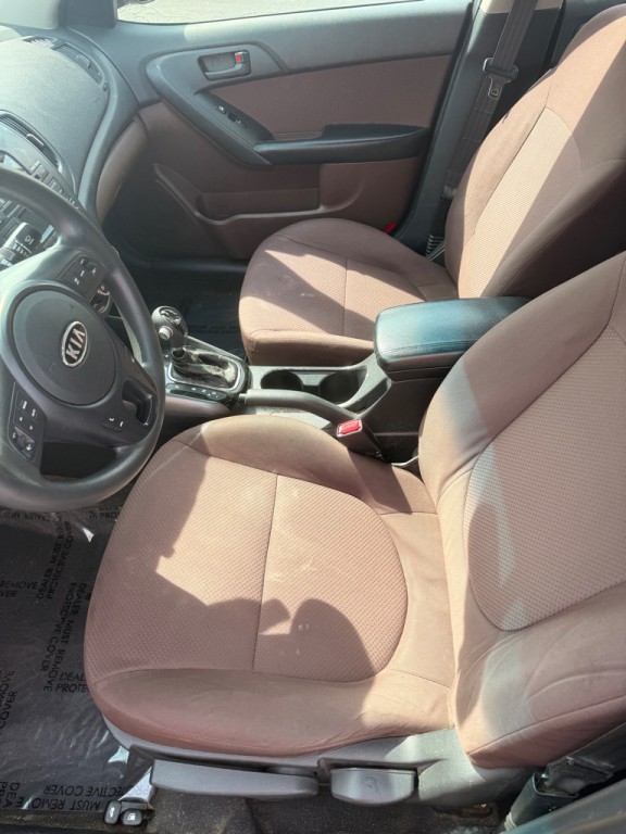 2011 Kia Forte Image 8