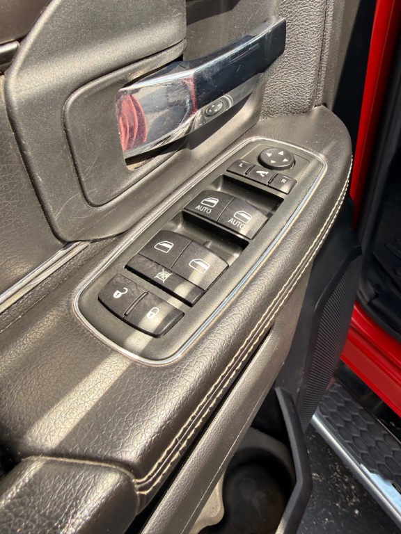 2014 RAM 1500 Image 10
