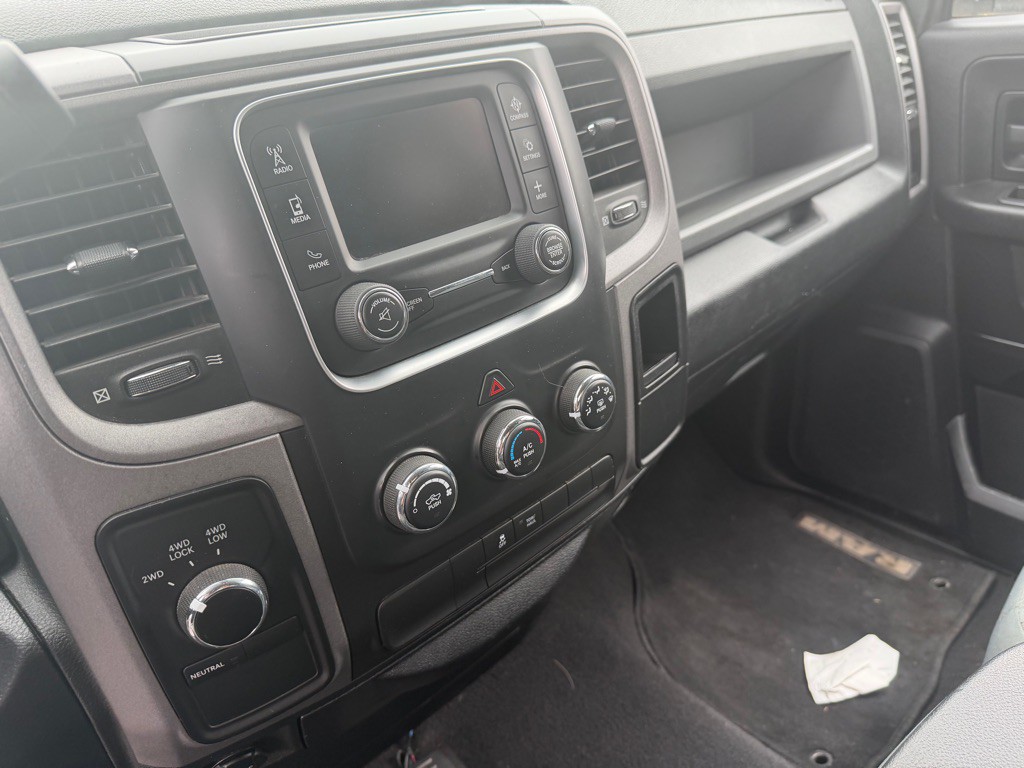 2014 RAM 1500 Image 9