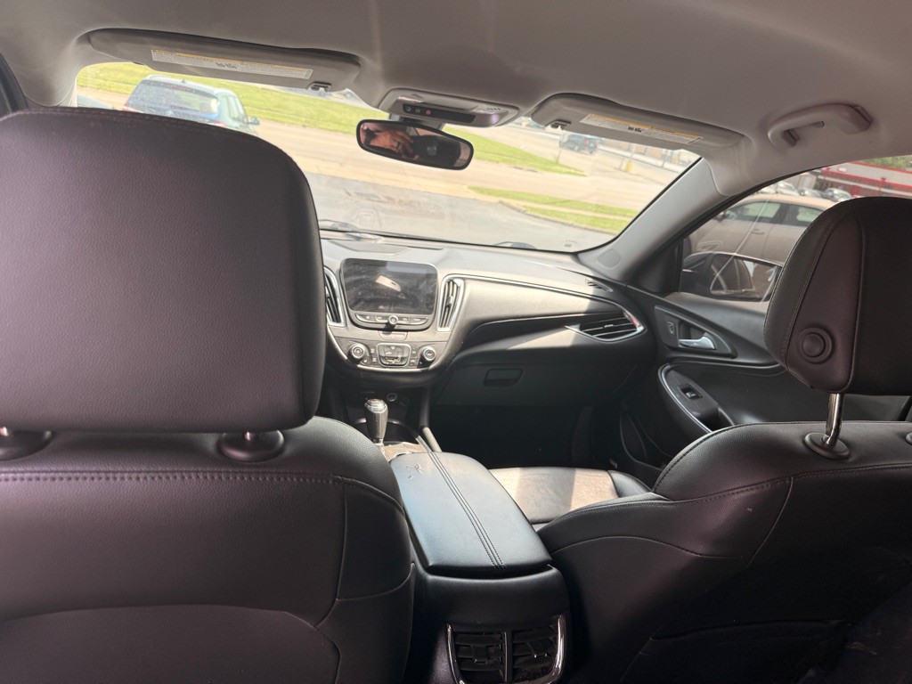 2018 Chevrolet Malibu Image 10