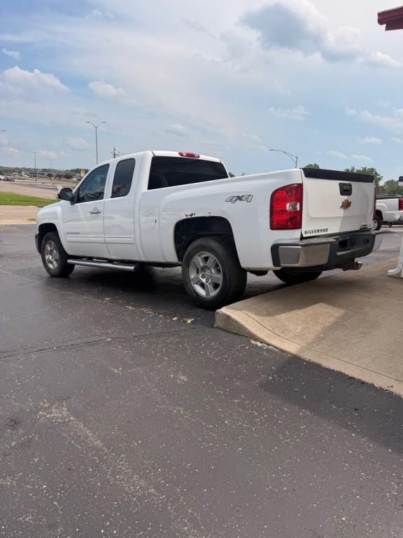 2013 Chevrolet Silverado 1500 Image 2