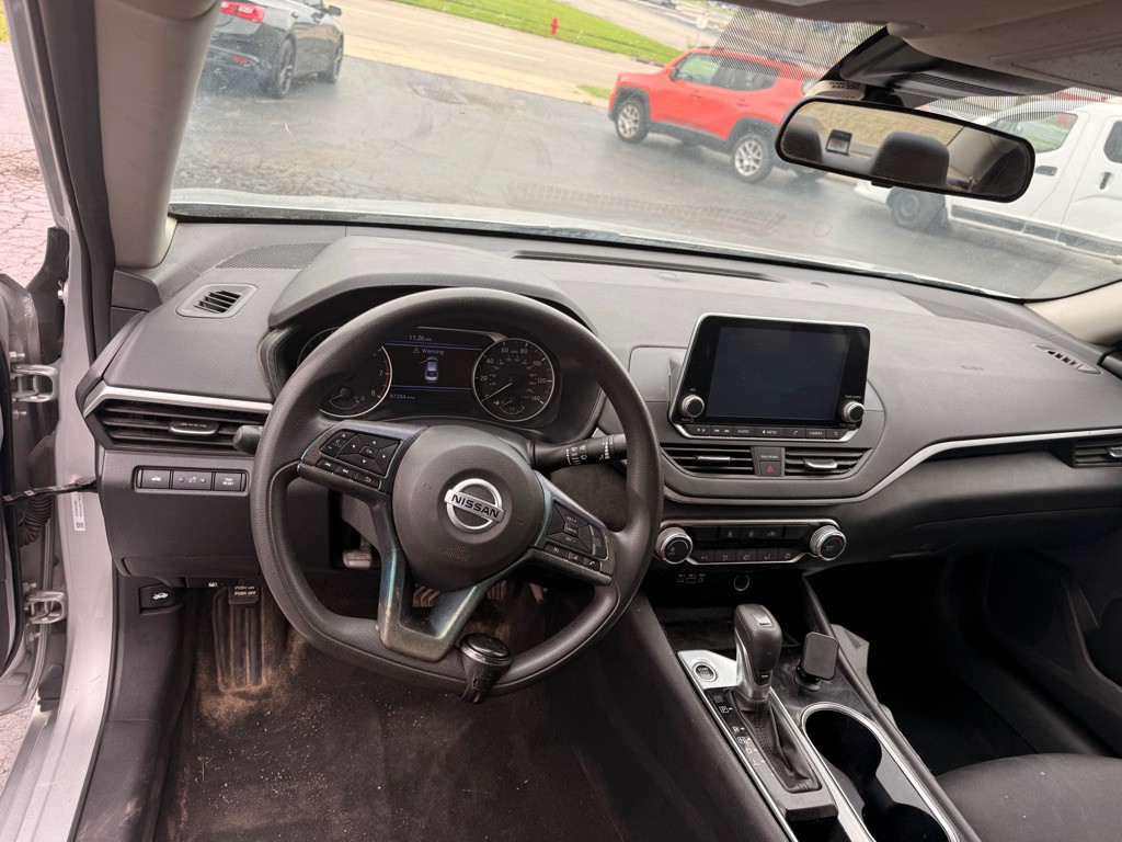 2021 Nissan Altima Image 7