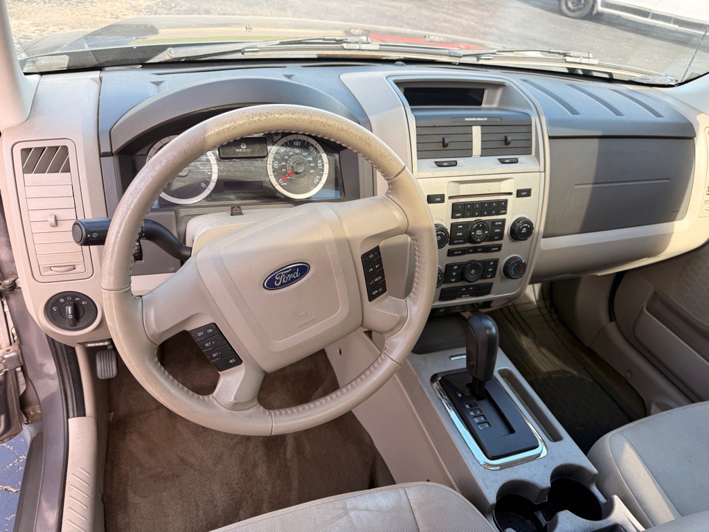2011 Ford Escape Image 8