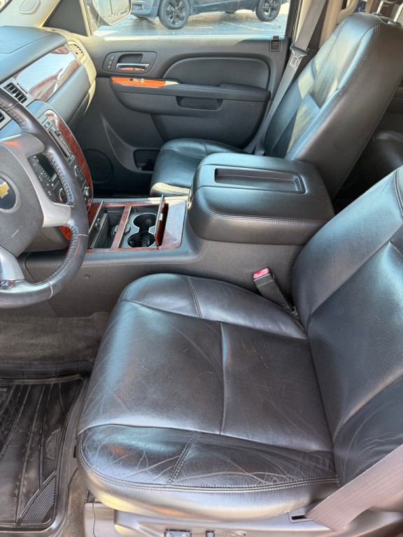 2011 Chevrolet Tahoe Image 9