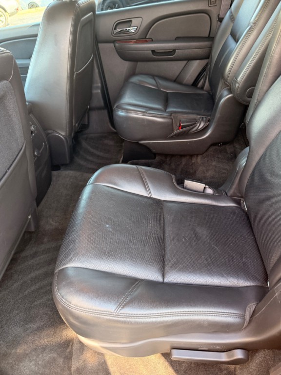 2011 Chevrolet Tahoe Image 11