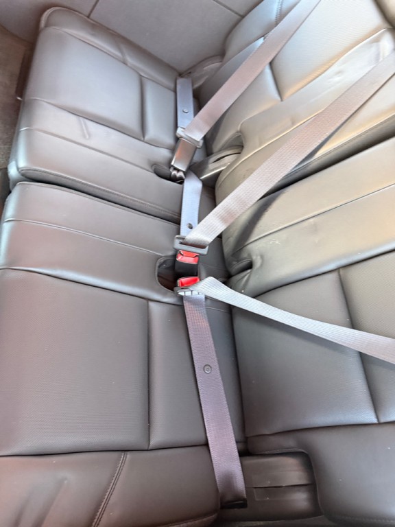 2011 Chevrolet Tahoe Image 12